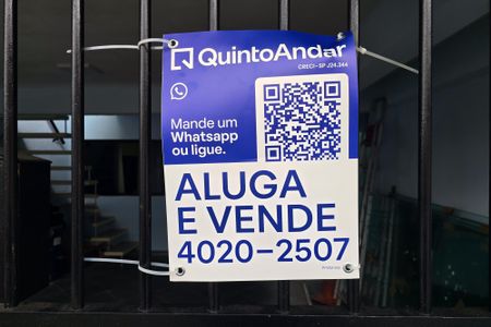 Casa à venda com 150m², 6 quartos e 2 vagas Casa à venda com 150m², 6 quartos e 2 vagasPlaca