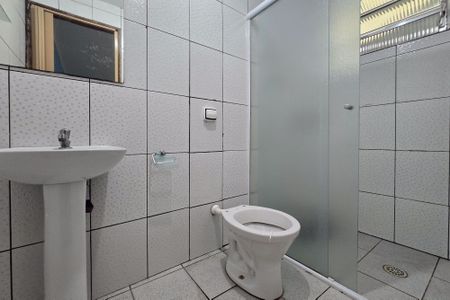 Casa à venda com 150m², 6 quartos e 2 vagas Casa à venda com 150m², 6 quartos e 2 vagasBanheiro - Casa 2