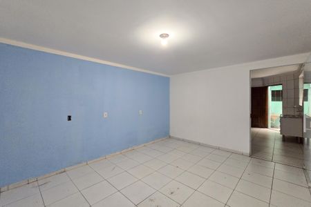 Casa à venda com 150m², 6 quartos e 2 vagas Casa à venda com 150m², 6 quartos e 2 vagasSala - casa 2