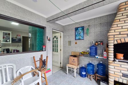 Casa à venda com 150m², 6 quartos e 2 vagas Casa à venda com 150m², 6 quartos e 2 vagasÁrea de Serviço 1