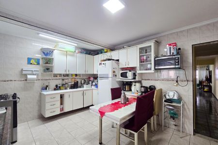 Casa à venda com 150m², 6 quartos e 2 vagas Casa à venda com 150m², 6 quartos e 2 vagasCozinha 1