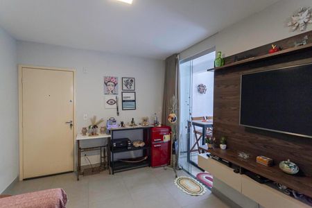 Sala de apartamento à venda com 2 quartos, 65m² em Castelo, Belo Horizonte
