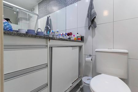 Apartamento à venda com 65m², 2 quartos e 1 vagaBanheiro da suíte 