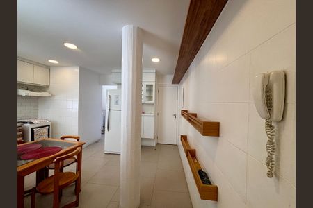 Apartamento à venda com 117m², 3 quartos e sem vaga Apartamento à venda com 117m², 3 quartos e sem vagaCozinha