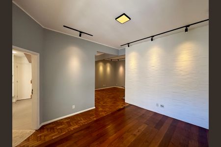 Apartamento à venda com 117m², 3 quartos e sem vaga Apartamento à venda com 117m², 3 quartos e sem vagaSala de jantar