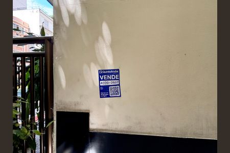 Apartamento à venda com 117m², 3 quartos e sem vaga Apartamento à venda com 117m², 3 quartos e sem vagaPlaca