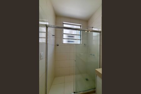 Apartamento à venda com 117m², 3 quartos e sem vaga Apartamento à venda com 117m², 3 quartos e sem vagaBanheiro social