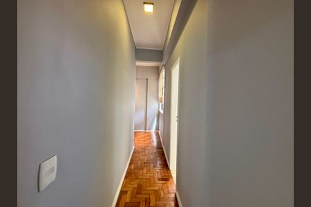 Apartamento à venda com 117m², 3 quartos e sem vaga Apartamento à venda com 117m², 3 quartos e sem vagaSala - corredor