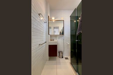 Apartamento à venda com 117m², 3 quartos e sem vaga Apartamento à venda com 117m², 3 quartos e sem vagaSuíte - banheiro