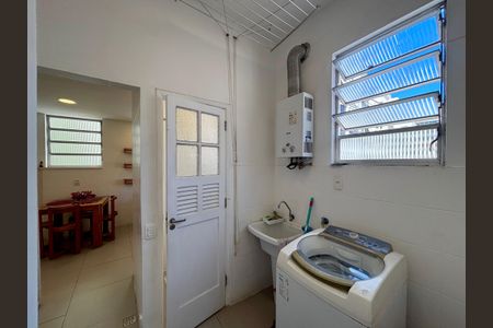 Apartamento à venda com 117m², 3 quartos e sem vaga Apartamento à venda com 117m², 3 quartos e sem vagaÁrea de serviço