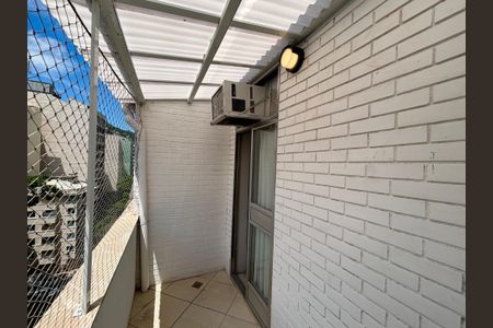 Apartamento à venda com 117m², 3 quartos e sem vaga Apartamento à venda com 117m², 3 quartos e sem vagaSuíte - varanda