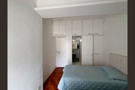 Apartamento à venda com 117m², 3 quartos e sem vaga Apartamento à venda com 117m², 3 quartos e sem vagaSuíte