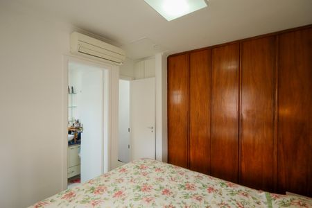 Casa de condomínio à venda com 139m², 3 quartos e 2 vagasQuarto 2 - Suíte 2