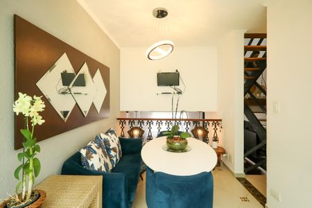 Casa de condomínio à venda com 139m², 3 quartos e 2 vagasSala de jantar