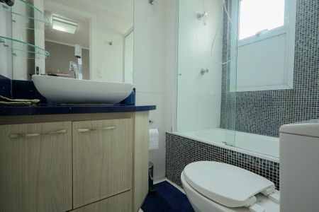 Casa de condomínio à venda com 139m², 3 quartos e 2 vagasBanheiro da Suíte 1