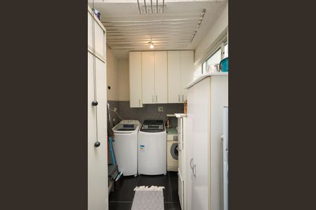 Casa de condomínio à venda com 139m², 3 quartos e 2 vagasÁrea de Serviço