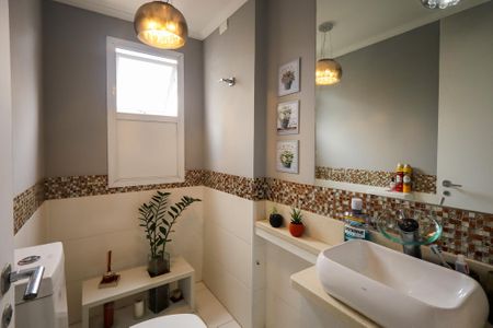 Casa de condomínio à venda com 139m², 3 quartos e 2 vagasBanheiro Social