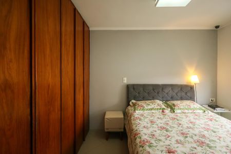 Casa de condomínio à venda com 139m², 3 quartos e 2 vagasQuarto 2 - Suíte 2