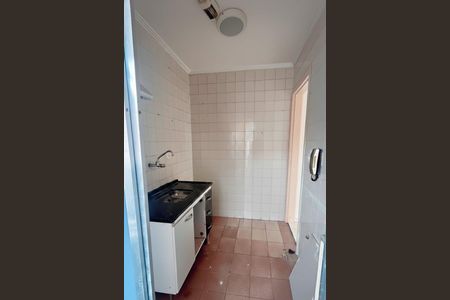 Cozinha de apartamento para alugar com 2 quartos, 50m² em Jardim Martins Silva, São Paulo