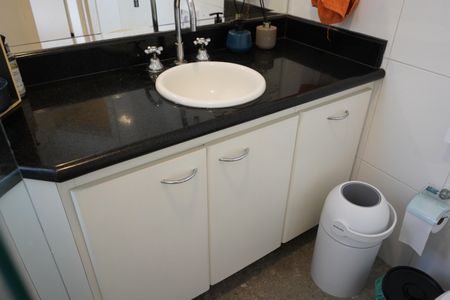 Apartamento à venda com 105m², 3 quartos e 2 vagasBanheiro