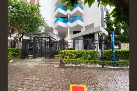 Apartamento à venda com 105m², 3 quartos e 2 vagasFachada