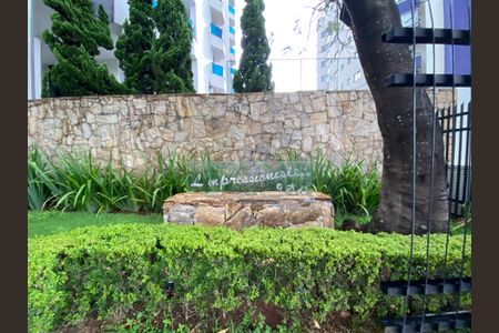 Apartamento à venda com 105m², 3 quartos e 2 vagasFachada