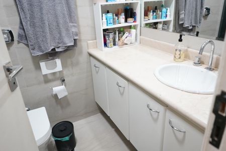 Apartamento à venda com 105m², 3 quartos e 2 vagasBanheiro da Suíte