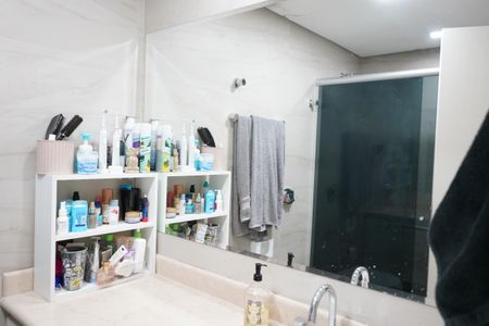 Apartamento à venda com 105m², 3 quartos e 2 vagasBanheiro da Suíte