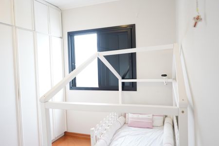 Apartamento à venda com 105m², 3 quartos e 2 vagasQuarto 2