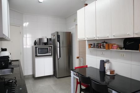Apartamento à venda com 105m², 3 quartos e 2 vagasCozinha