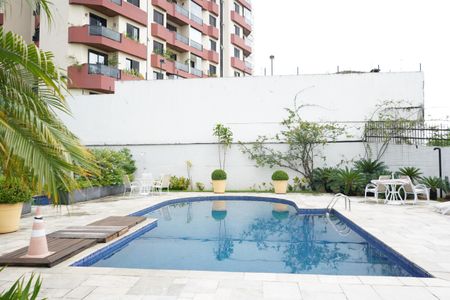 Apartamento à venda com 105m², 3 quartos e 2 vagasPiscina