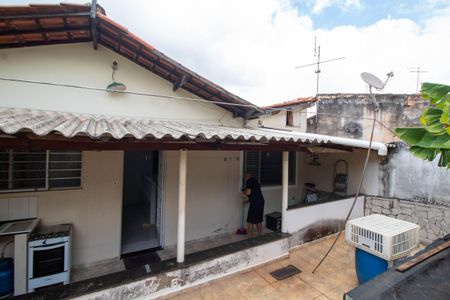 Casa à venda com 150m², 3 quartos e 3 vagasFACHADA FUNDOS