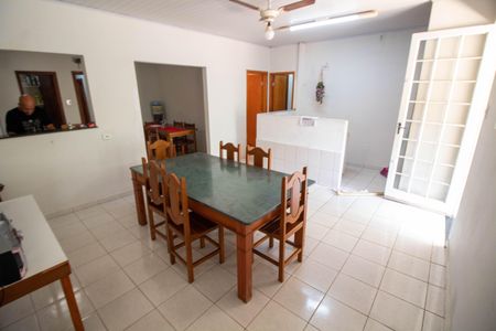Casa à venda com 150m², 3 quartos e 3 vagasSALA DE JANTAR