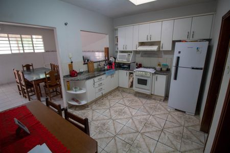 Casa à venda com 150m², 3 quartos e 3 vagasCOZINHA