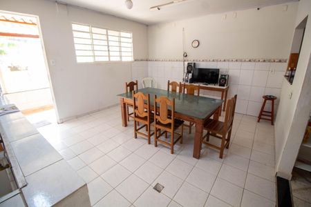 Casa à venda com 150m², 3 quartos e 3 vagasSALA DE JANTAR