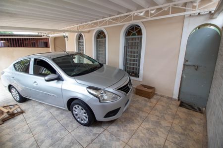 Casa à venda com 150m², 3 quartos e 3 vagasÁREA EXTERNA FRENTE