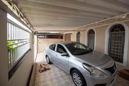 Casa à venda com 150m², 3 quartos e 3 vagasÁREA EXTERNA FRENTE