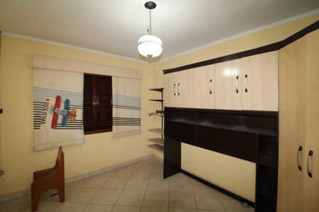 Casa para alugar com 116m², 3 quartos e 2 vagasQuarto 3