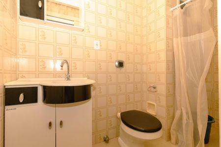 Banheiro  de apartamento para alugar com 1 quarto, 48m² em Cidade Baixa, Porto Alegre