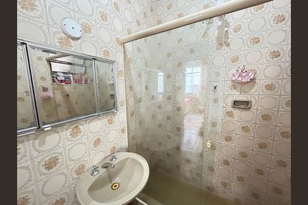 Banheiro de apartamento para alugar com 2 quartos, 38m² em Piedade, Rio de Janeiro