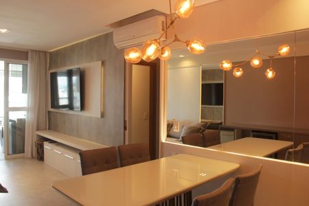 Apartamento para alugar com 134m², 3 quartos e 2 vagasSala