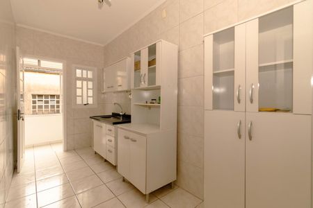 Cozinha  de apartamento para alugar com 2 quartos, 65m² em São João, Porto Alegre