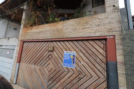 Casa para alugar com 350m², 3 quartos e 1 vagaFachada