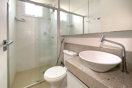 Apartamento para alugar com 110m², 2 quartos e 3 vagasBanheiro da Suíte