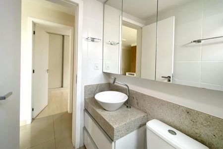 Apartamento para alugar com 110m², 2 quartos e 3 vagasBanheiro