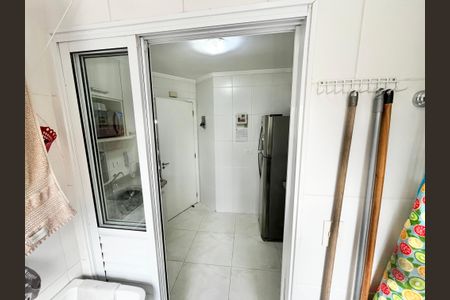 Apartamento à venda com 63m², 2 quartos e 1 vagaÁrea de Serviço