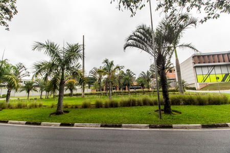 Casa de condomínio à venda com 386m², 4 quartos e 4 vagasVista da Rua