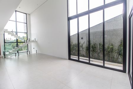 Casa de condomínio à venda com 386m², 4 quartos e 4 vagasSala 
