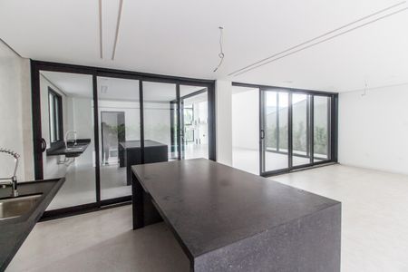 Casa de condomínio à venda com 386m², 4 quartos e 4 vagasÁrea gourmet