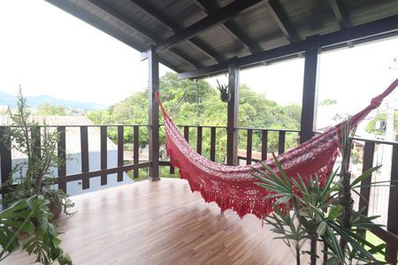 Casa à venda com 292m², 4 quartos e 2 vagasSacada Sala 2 andar